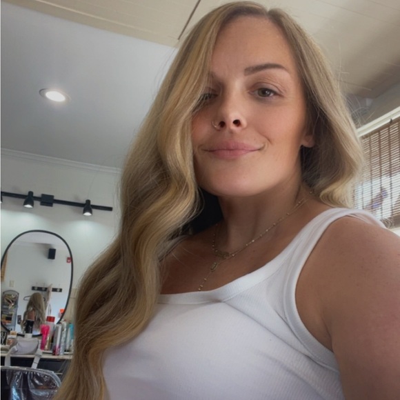 Meet your Posher, Claire - Picture 1 of 1